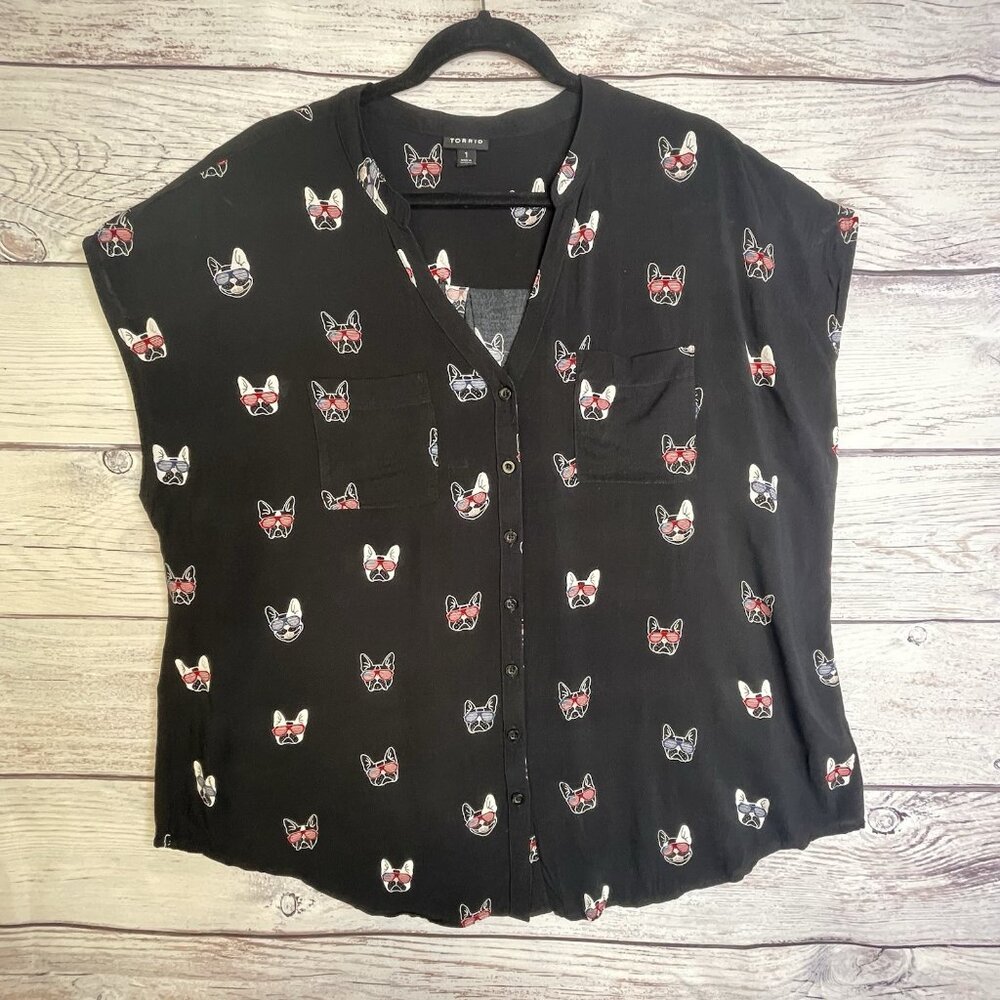 Patterned Black Button-Up Women's Top